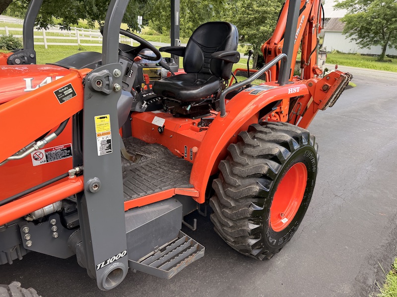 2014 Kubota L45 Commercial Tractor Loader Backhoe - Image 26