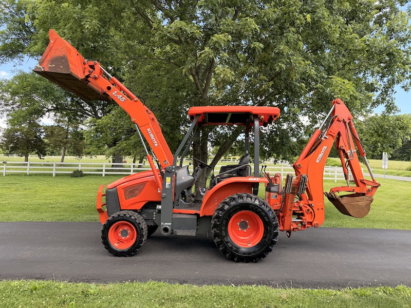 2014 Kubota L45 Commercial Tractor Loader Backhoe - Image 28