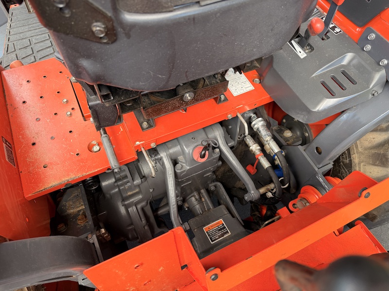 2014 Kubota L45 Commercial Tractor Loader Backhoe - Image 32
