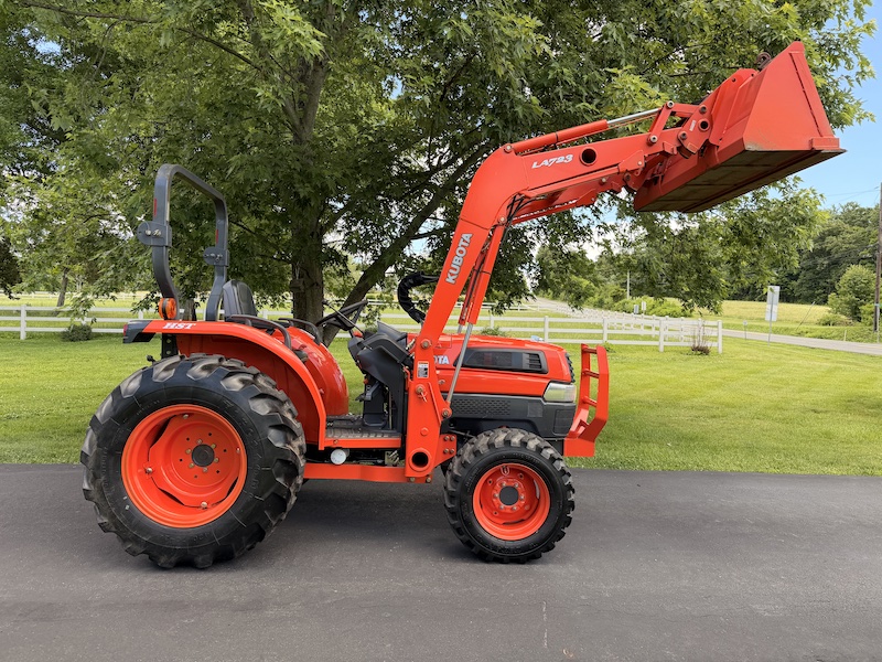 2002 Kubota Grand L3130 Tractor Loader - Image 11
