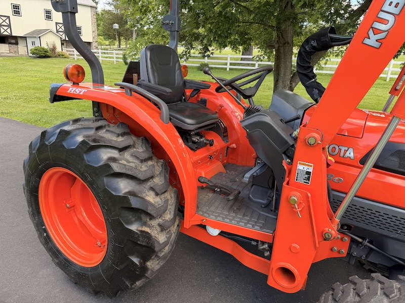2002 Kubota Grand L3130 Tractor Loader - Image 15