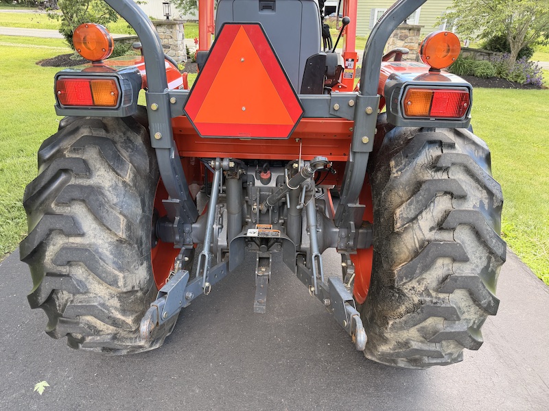 2002 Kubota Grand L3130 Tractor Loader - Image 18