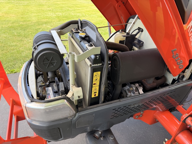 2002 Kubota Grand L3130 Tractor Loader - Image 20