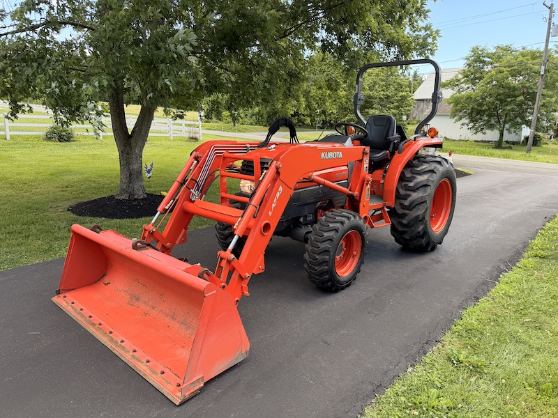 2002 Kubota Grand L3130 Tractor Loader - Image 23
