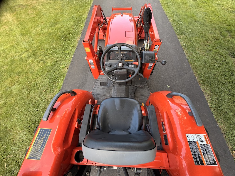 2002 Kubota Grand L3130 Tractor Loader - Image 27