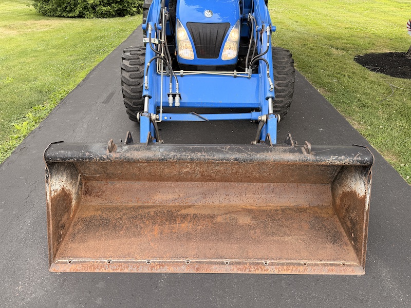 2005 New Holland TC55DA Tractor Loader Backhoe - Image 6