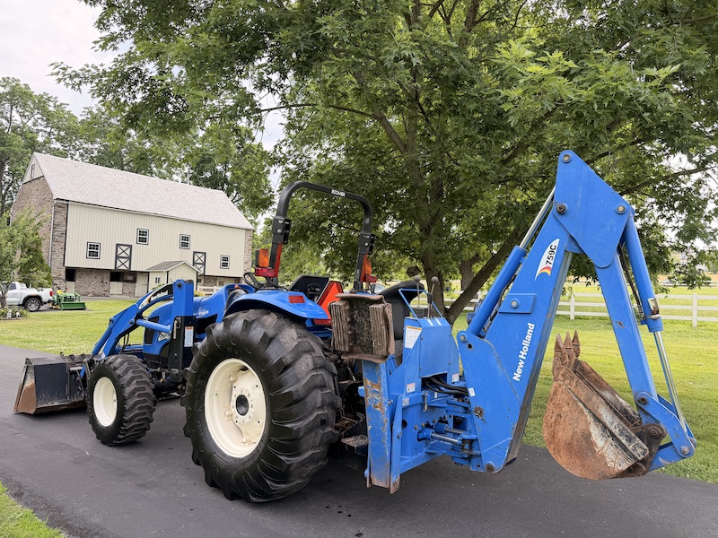 2005 New Holland TC55DA Tractor Loader Backhoe - Image 27