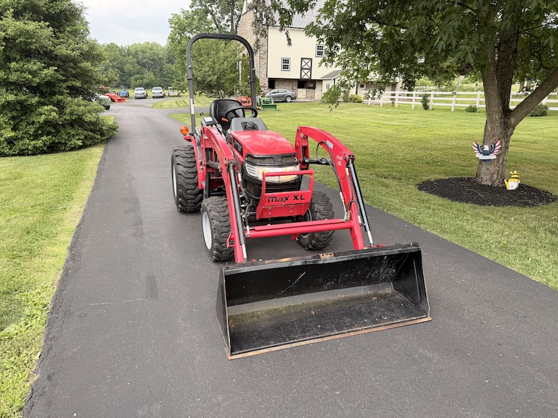 2015 Mahindra Max 26XL - Image 4