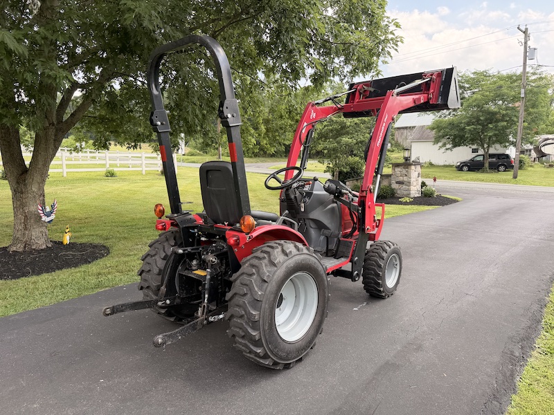 2015 Mahindra Max 26XL - Image 13