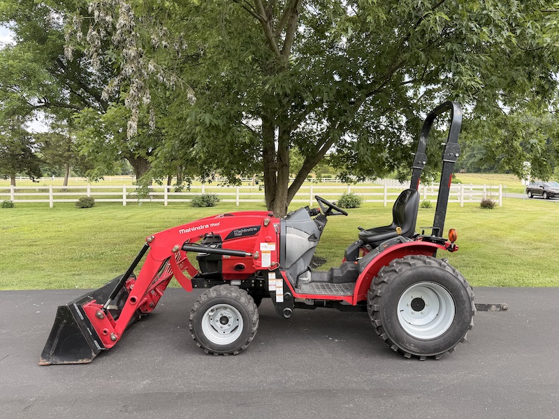 2015 Mahindra Max 26XL - Image 16