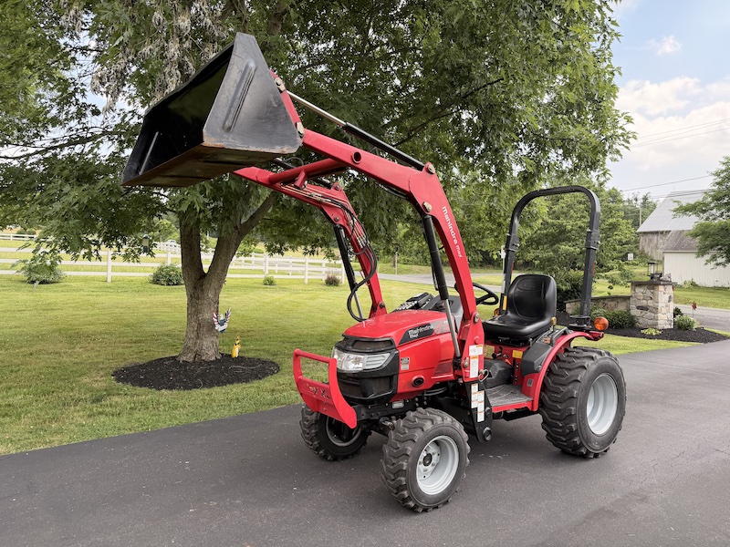 2015 Mahindra Max 26XL - Image 22