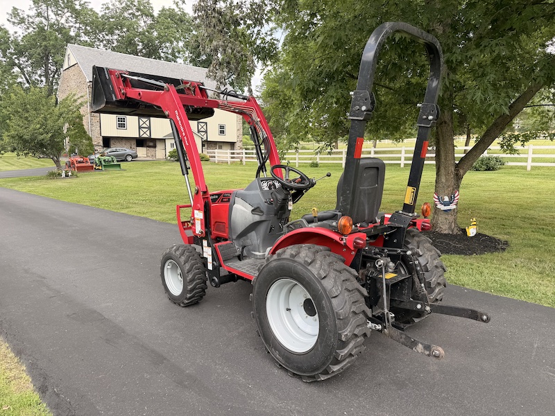 2015 Mahindra Max 26XL - Image 23