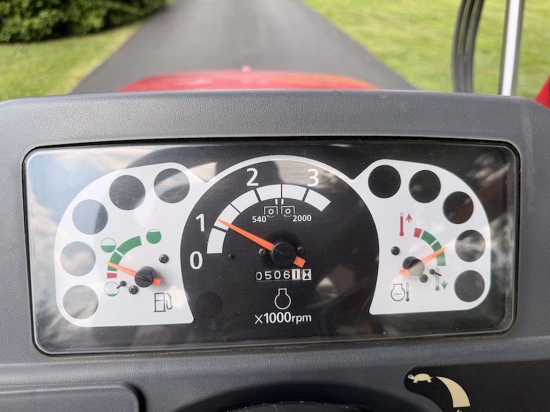 2015 Mahindra Max 26XL - Image 24