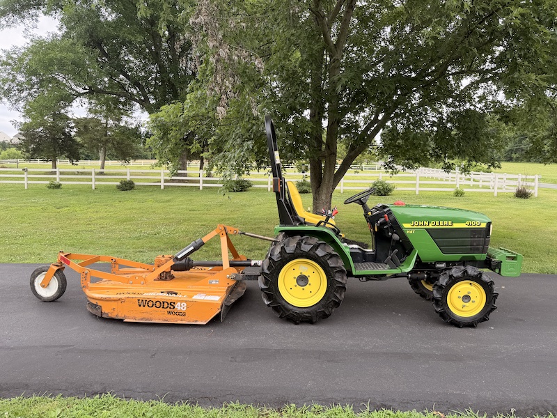 1999 John Deere 4100 Tractor Woods Mower