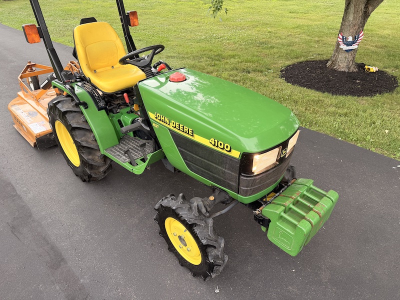 1999 John Deere 4100 Tractor Woods Mower - Image 6