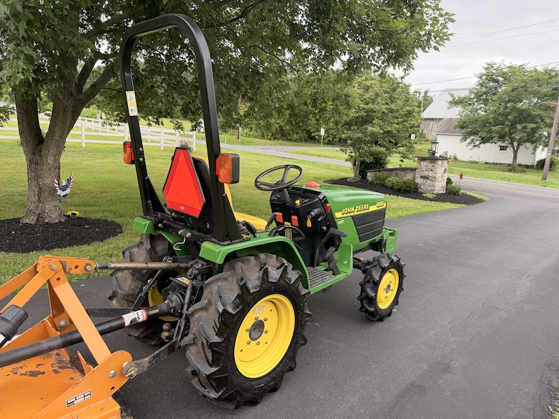1999 John Deere 4100 Tractor Woods Mower - Image 9