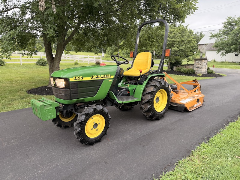 1999 John Deere 4100 Tractor Woods Mower - Image 12