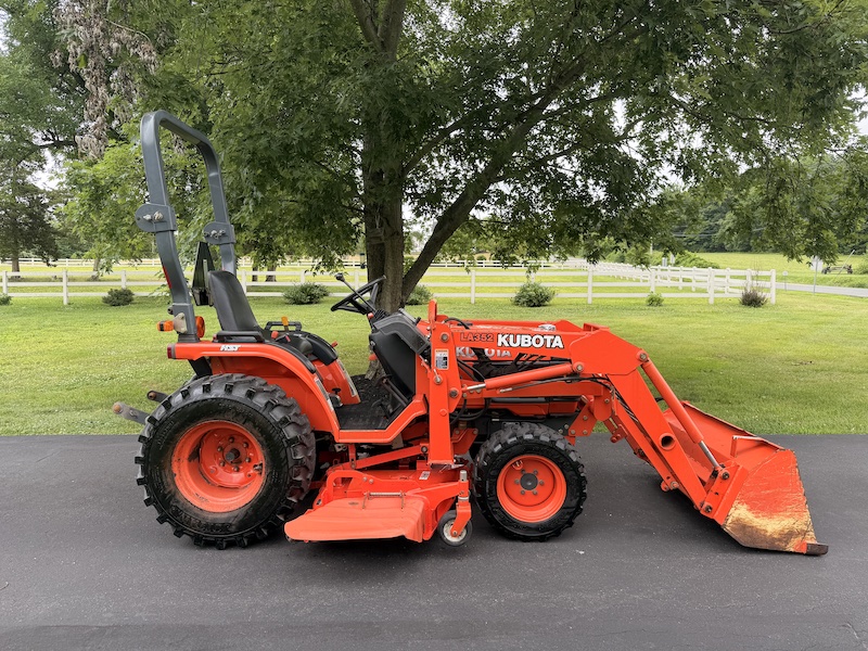 2004 Kubota B7610 Tractor Loader Mower