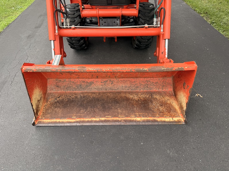 2004 Kubota B7610 Tractor Loader Mower - Image 5