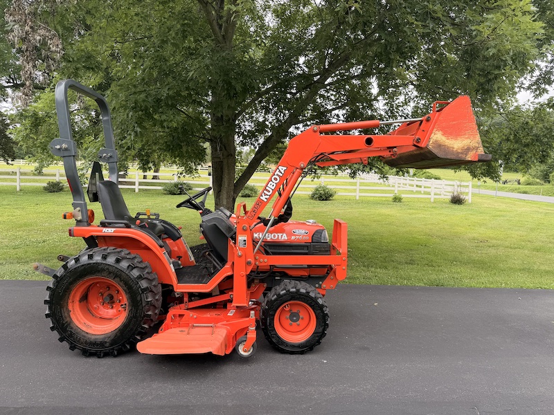 2004 Kubota B7610 Tractor Loader Mower - Image 14