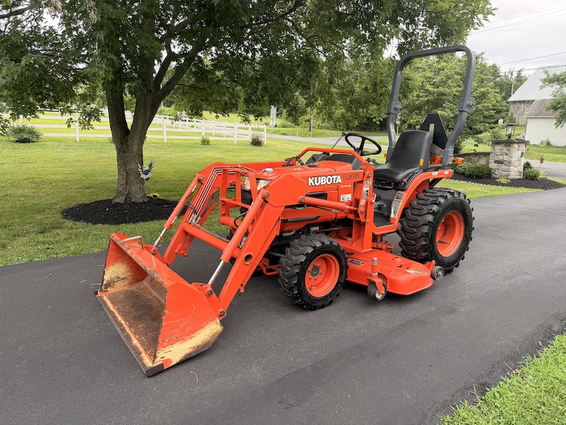 2004 Kubota B7610 Tractor Loader Mower - Image 19