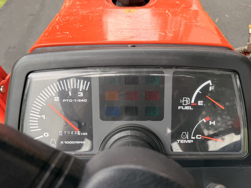 2004 Kubota B7610 Tractor Loader Mower - Image 28