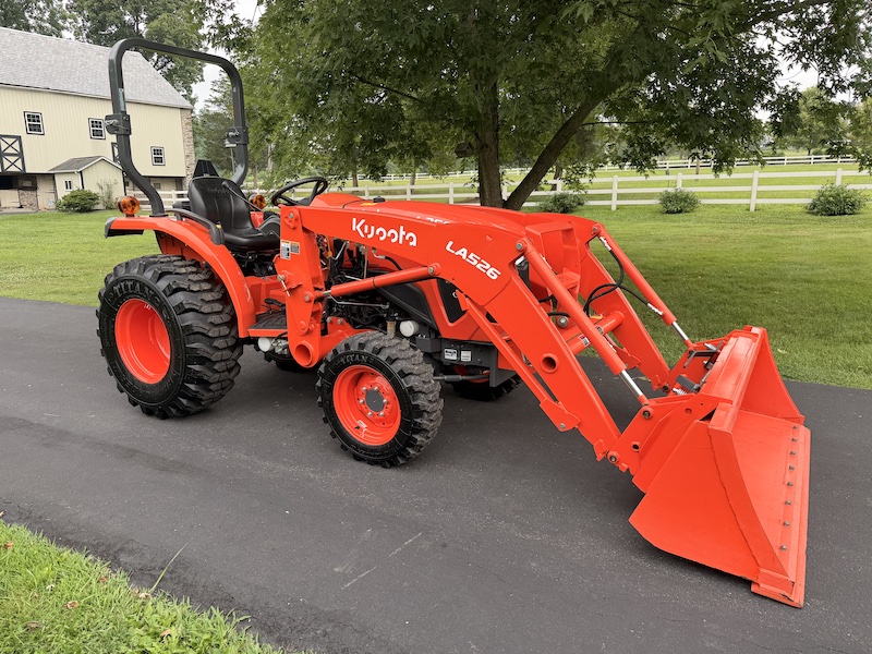 2024 Kubota L2502 Tractor Loader - Image 3