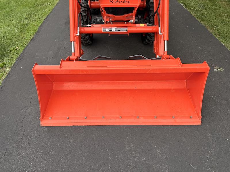 2024 Kubota L2502 Tractor Loader - Image 6