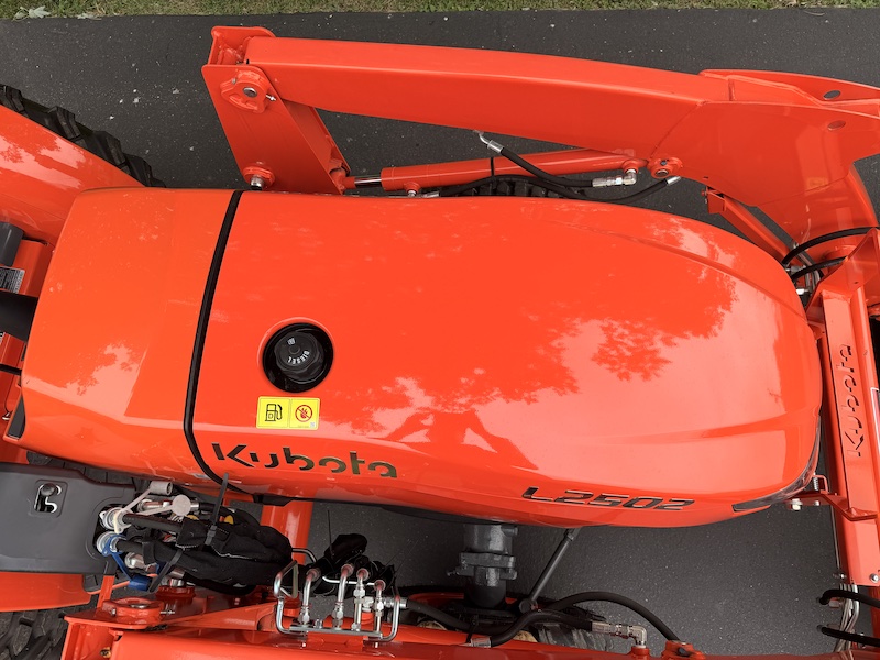 2024 Kubota L2502 Tractor Loader - Image 12