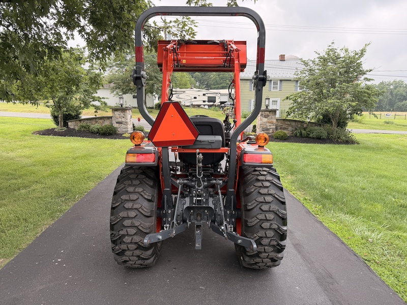 2024 Kubota L2502 Tractor Loader - Image 17