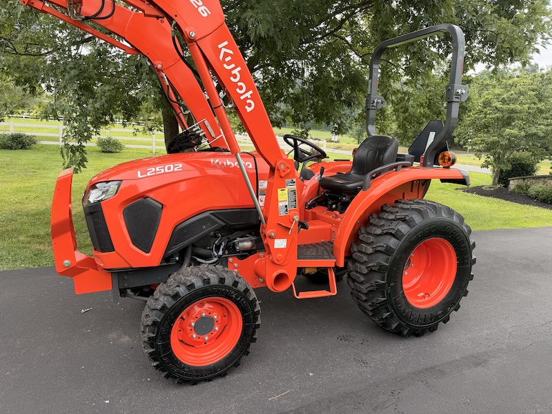 2024 Kubota L2502 Tractor Loader - Image 25