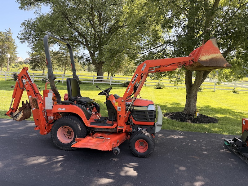 2003 Kubota BX22 Tractor Loader Backhoe Mower Snowplow Snowblower - Image 8