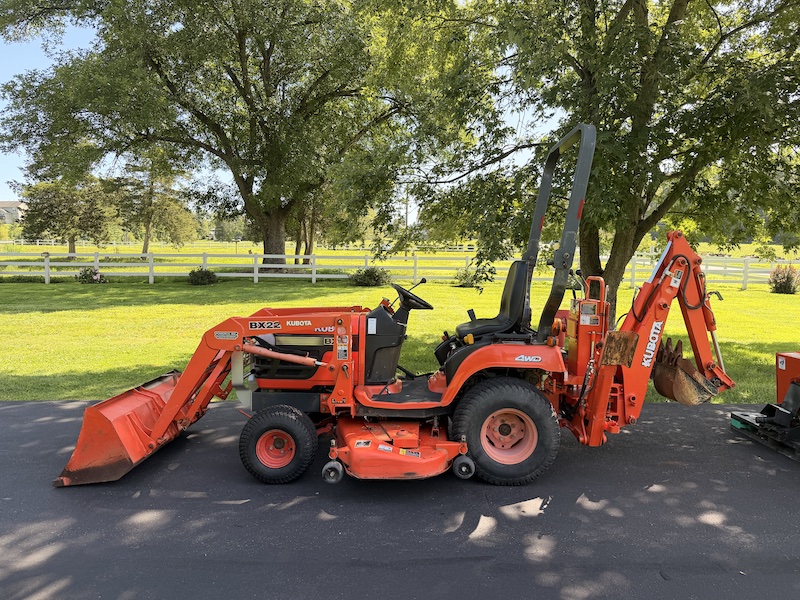 2003 Kubota BX22 Tractor Loader Backhoe Mower Snowplow Snowblower - Image 12