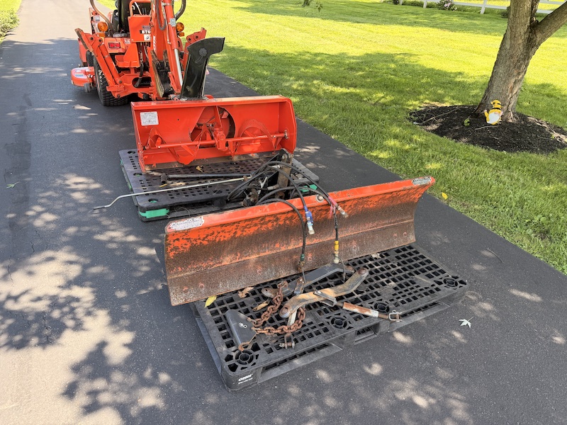 2003 Kubota BX22 Tractor Loader Backhoe Mower Snowplow Snowblower - Image 20