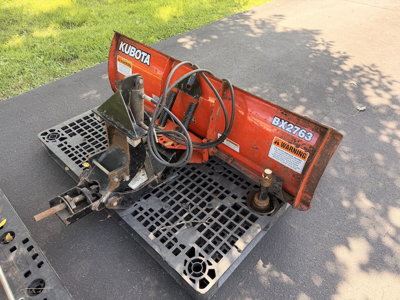 2003 Kubota BX22 Tractor Loader Backhoe Mower Snowplow Snowblower - Image 27
