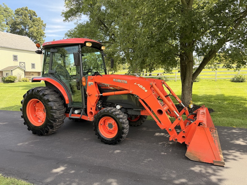 2009 Kubota Grand L5740 Tractor Loader Cab - Image 3