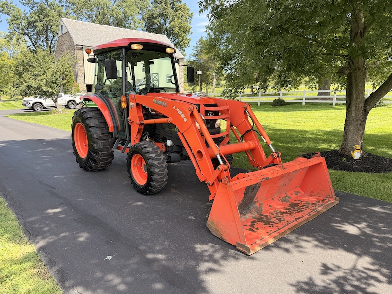2009 Kubota Grand L5740 Tractor Loader Cab - Image 4