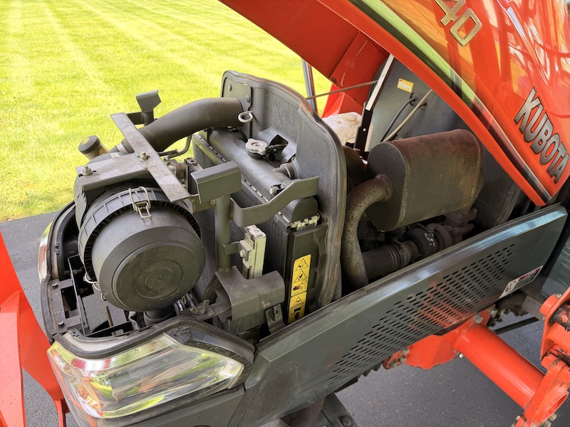2009 Kubota Grand L5740 Tractor Loader Cab - Image 22