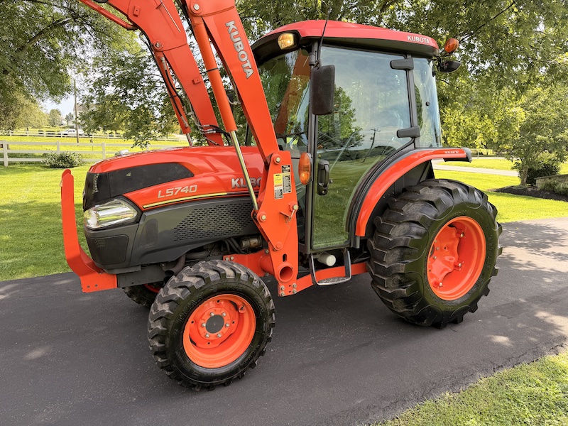 2009 Kubota Grand L5740 Tractor Loader Cab - Image 44