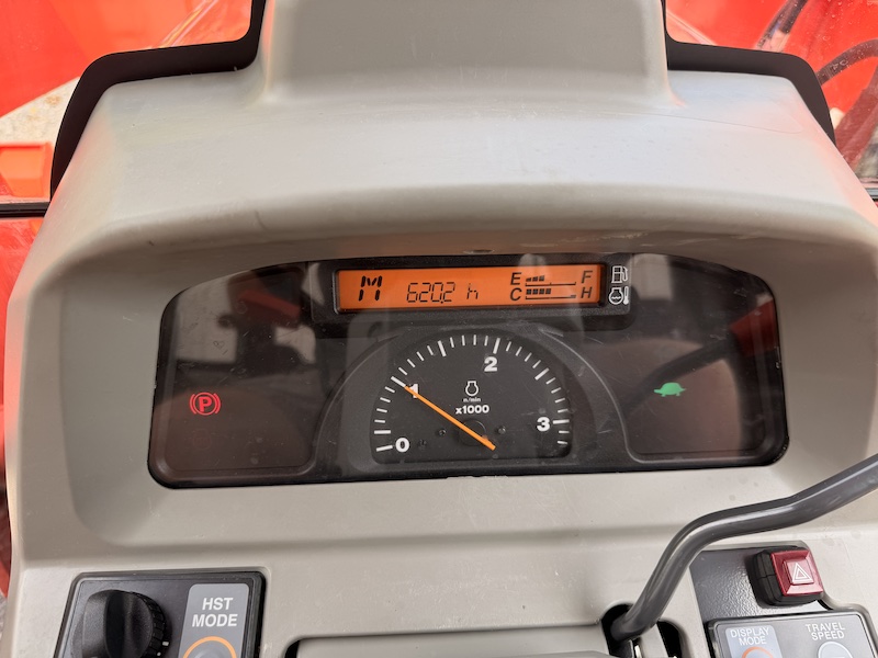 2009 Kubota Grand L5740 Tractor Loader Cab - Image 48