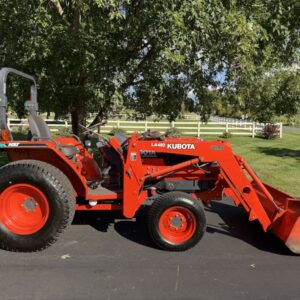 2002 Kubota Grand L3010 Tractor Loader