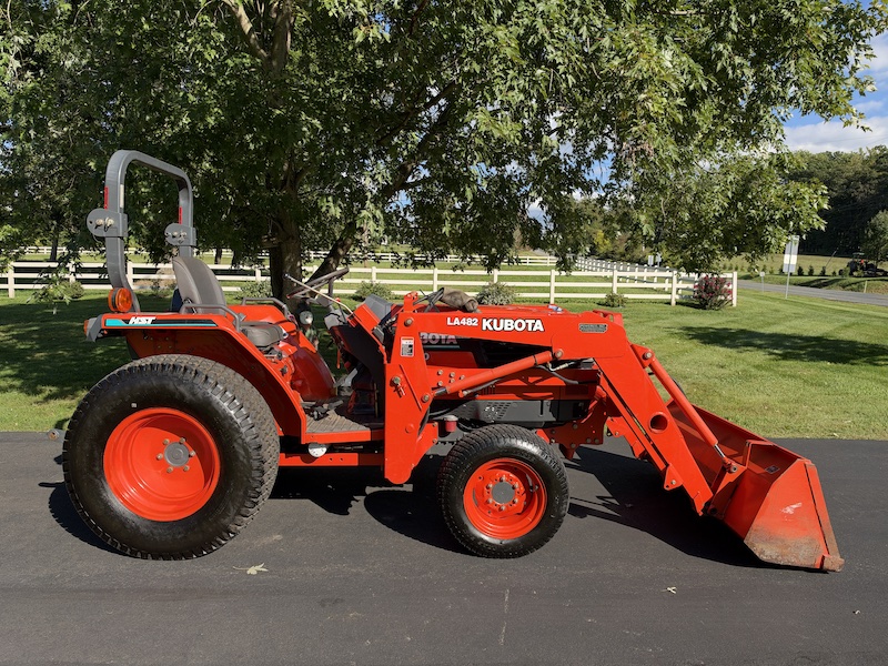 2002 Kubota Grand L3010 Tractor Loader