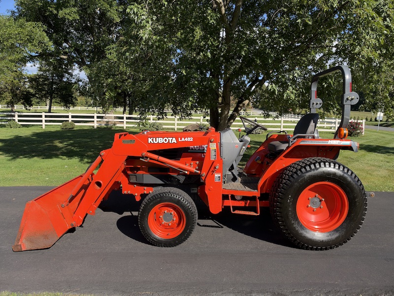 2002 Kubota Grand L3010 Tractor Loader - Image 12