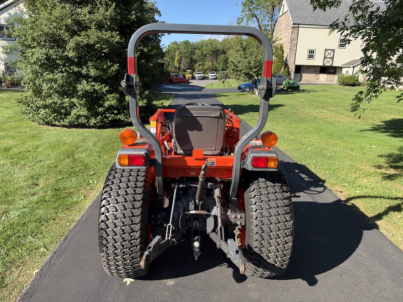 2002 Kubota Grand L3010 Tractor Loader - Image 17
