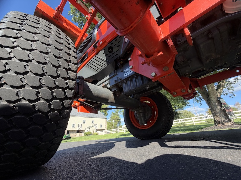 2002 Kubota Grand L3010 Tractor Loader - Image 25