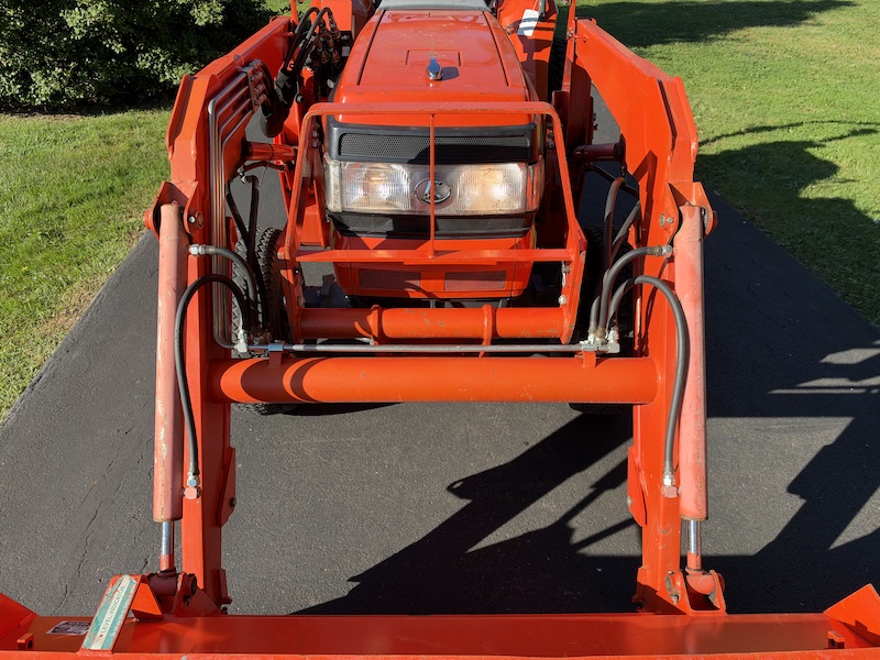 2001 Kubota Grand L3010 Tractor Loader - Image 7