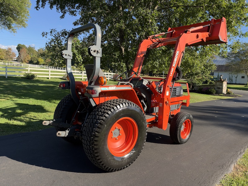 2001 Kubota Grand L3010 Tractor Loader - Image 12