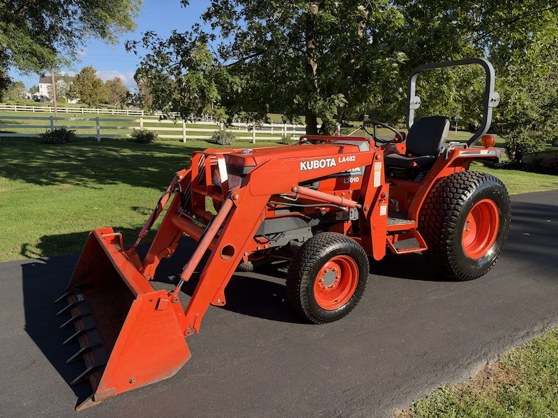 2001 Kubota Grand L3010 Tractor Loader - Image 14