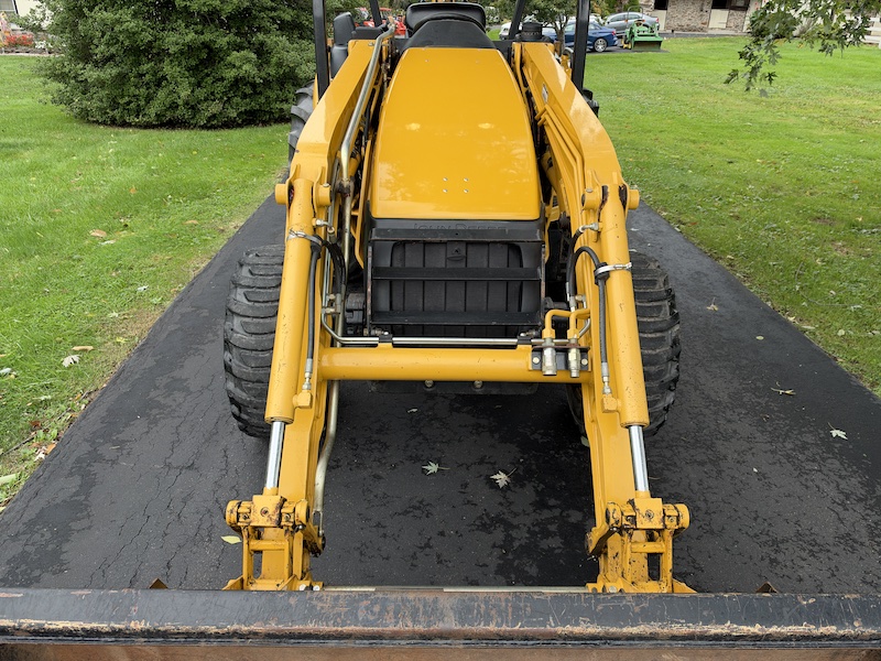2004 John Deere 110 Tractor Loader Backhoe - Image 7