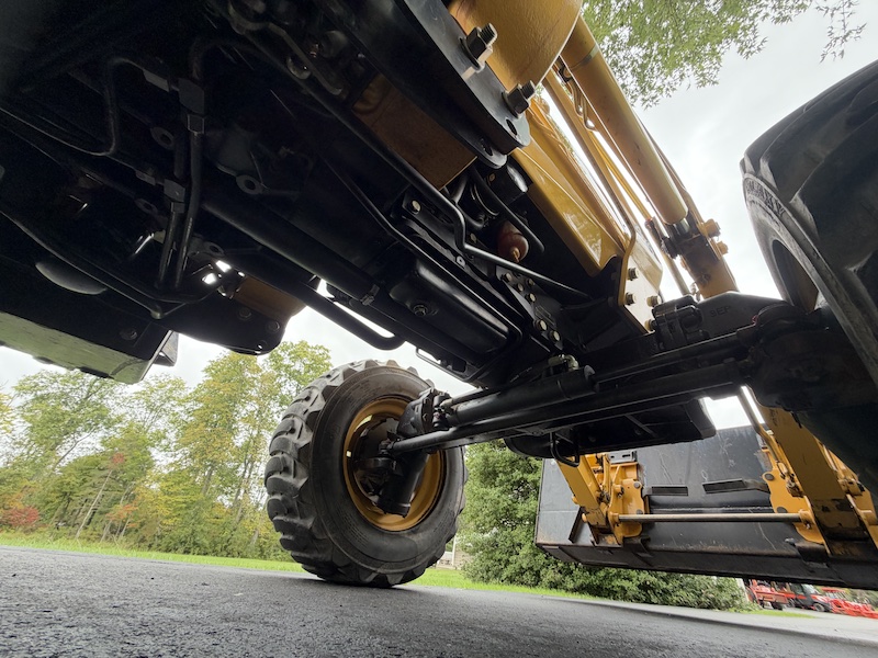 2004 John Deere 110 Tractor Loader Backhoe - Image 39